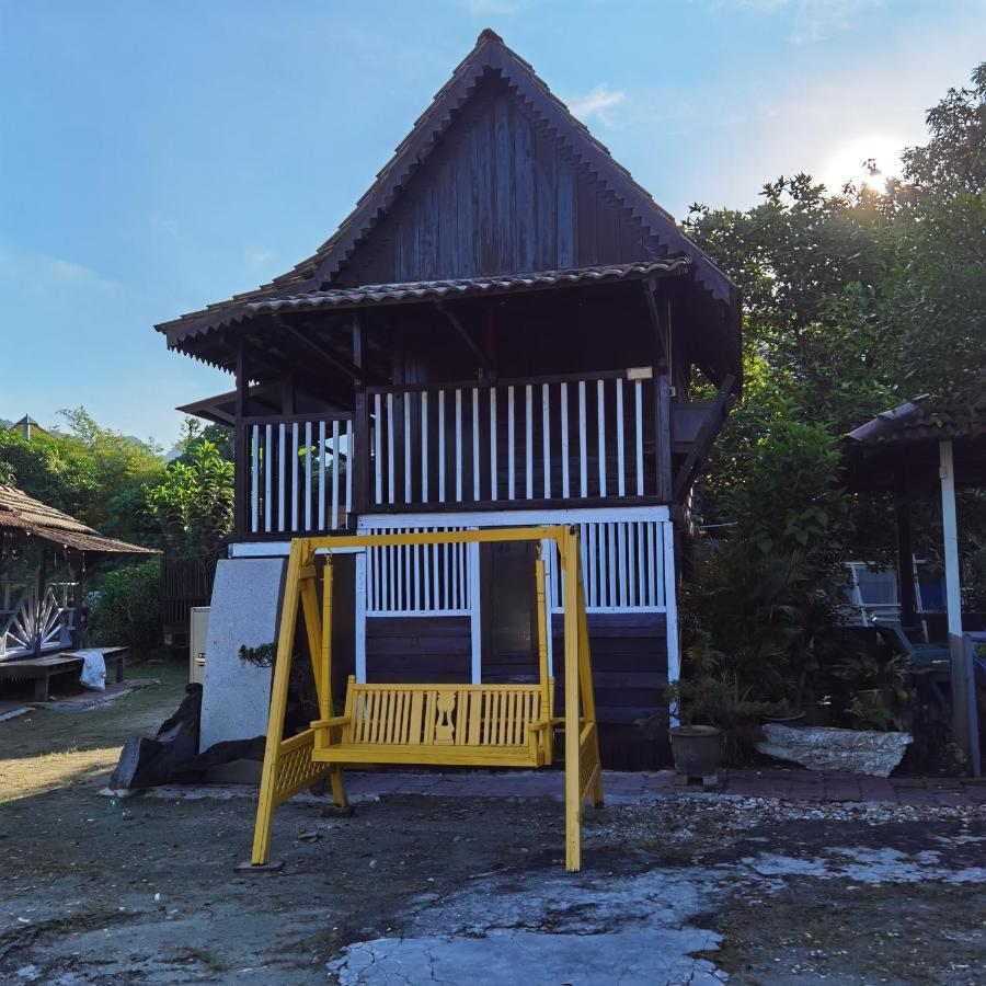 Mykampung Chalet 호텔 이포 외부 사진