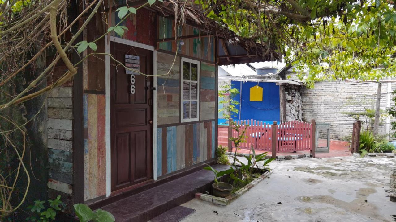 Mykampung Chalet 호텔 이포 외부 사진