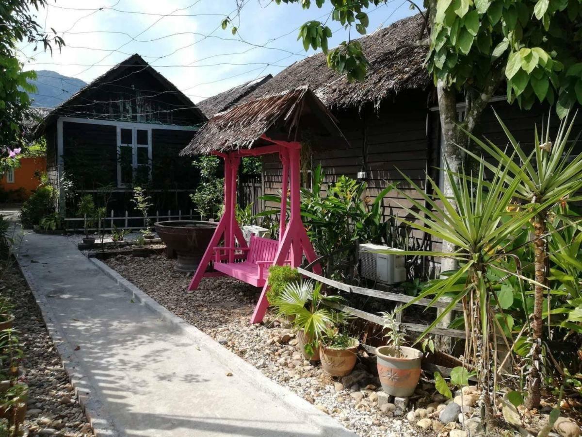 Mykampung Chalet 호텔 이포 외부 사진