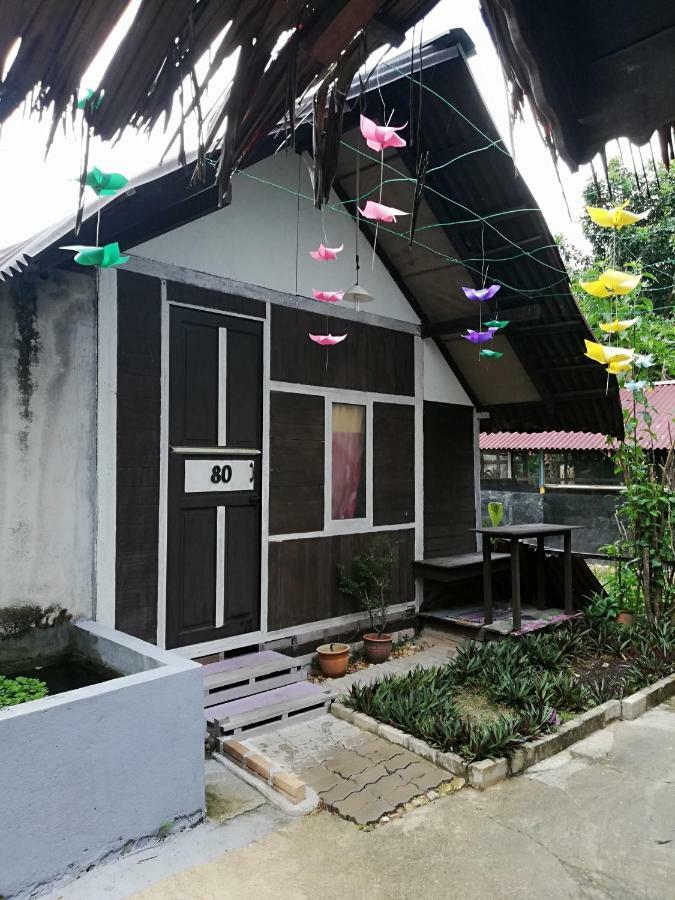 Mykampung Chalet 호텔 이포 외부 사진